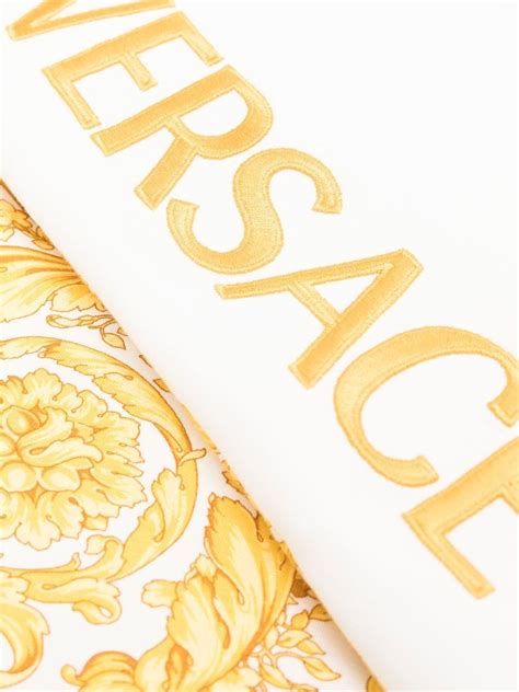 sleeping bag versace prezzo baroque|versace nightgowns.